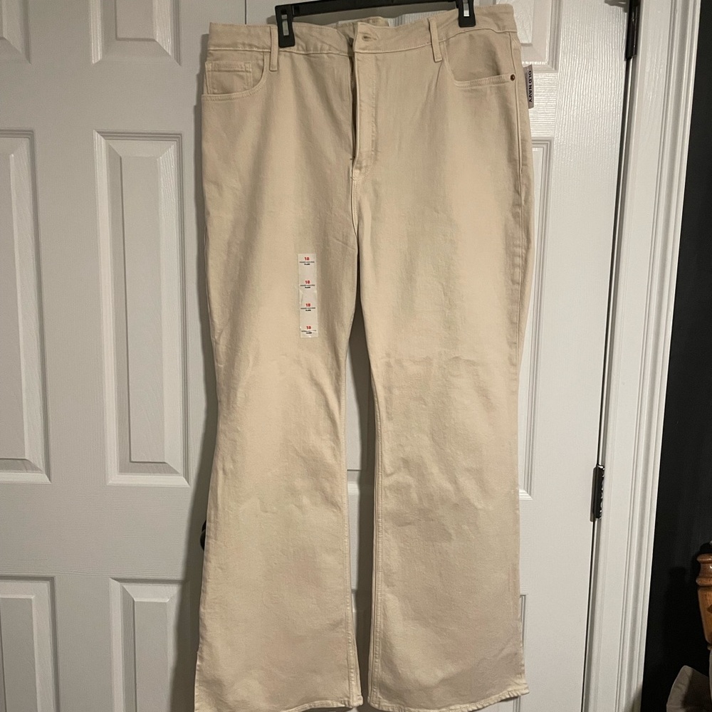 OLD NAVY Higher High-Rise Flare Jean NWT